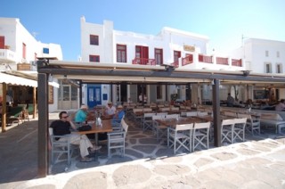 RAYA restaurant bar Mykonos