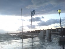 MYKONOS RAIN AT THE PORT