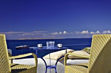 PAOLAS BEACH MYKONOS