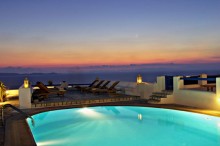 PAOLAS BEACH MYKONOS